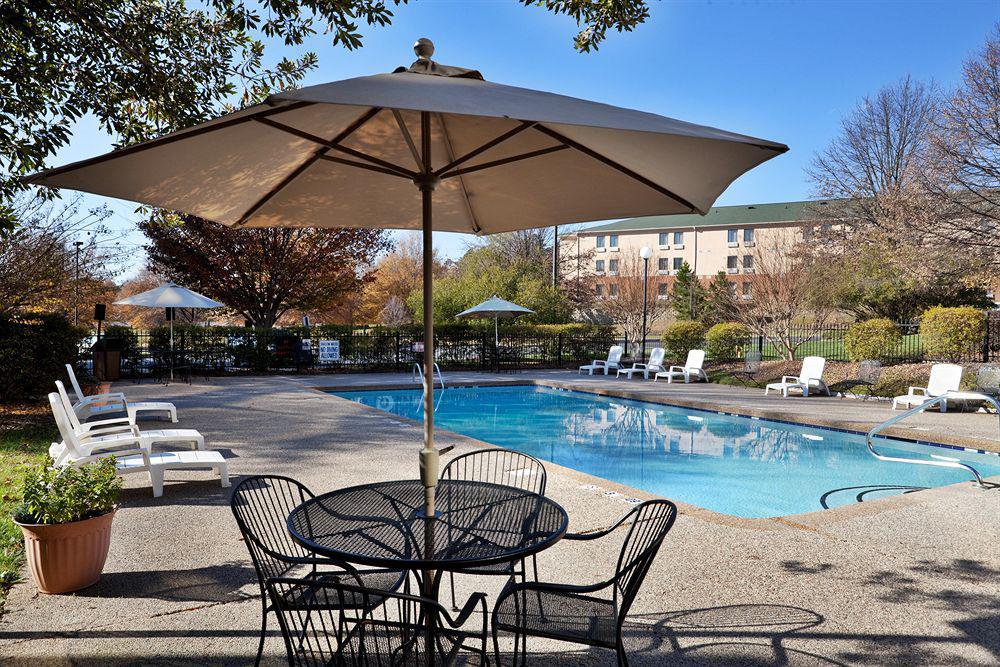 Doubletree By Hilton Winston Salem - University, Nc Instalações foto