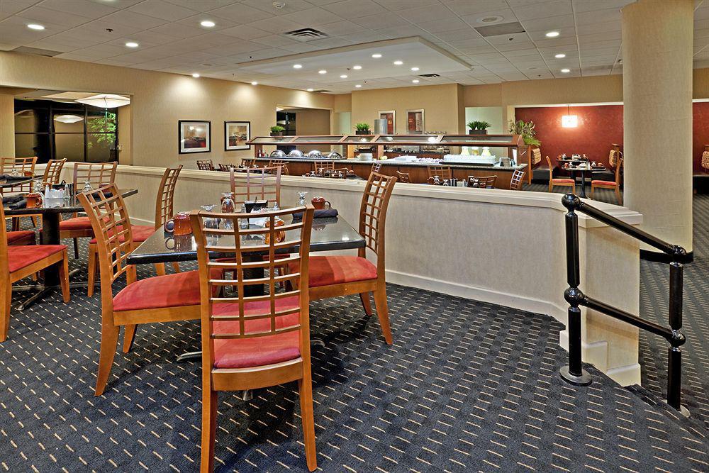 Doubletree By Hilton Winston Salem - University, Nc Restaurante foto